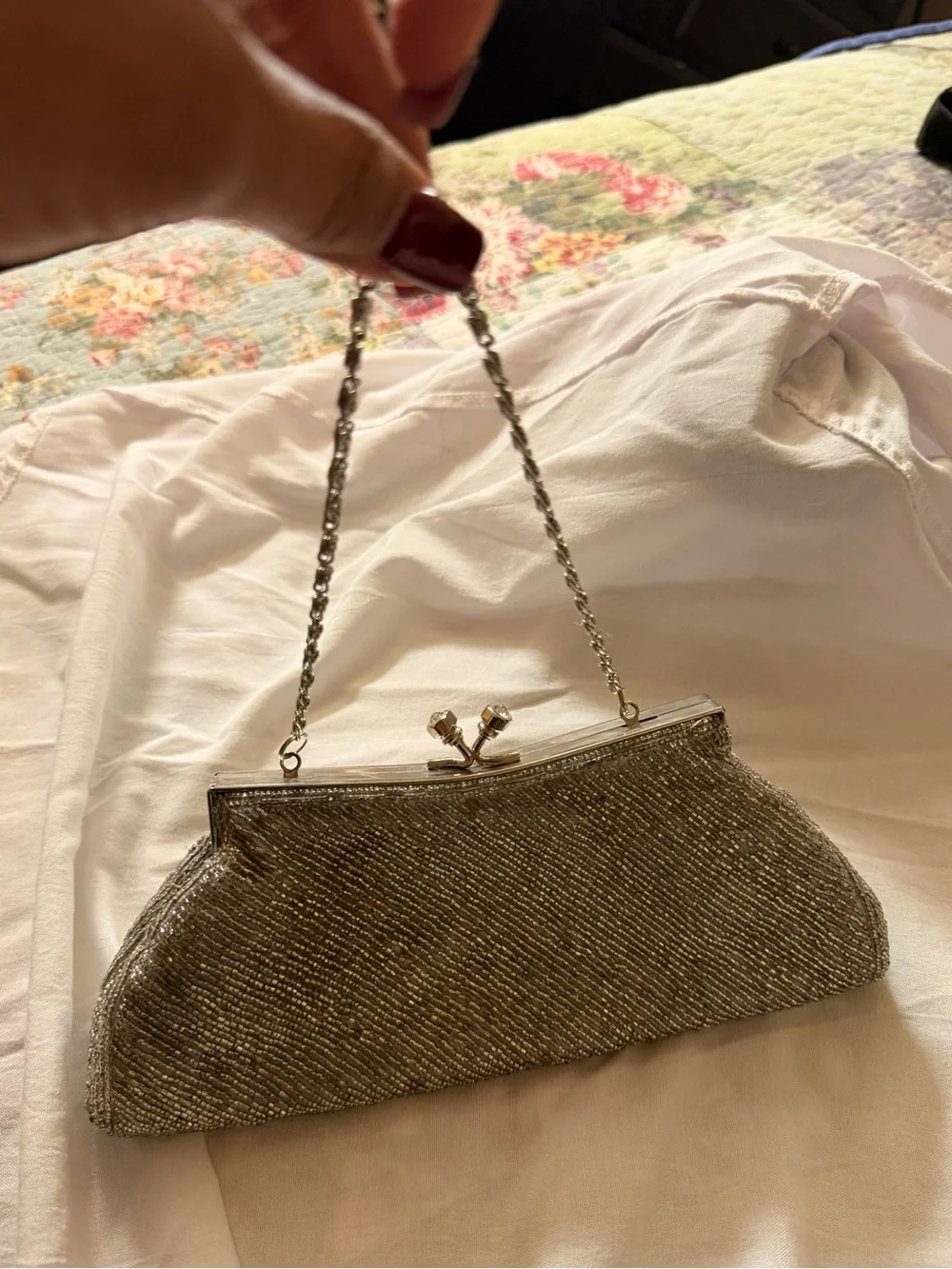 Lovely N.Y. Silver Beaded Metallic Kiss Lock Chain Strap Lined Women's Clutch